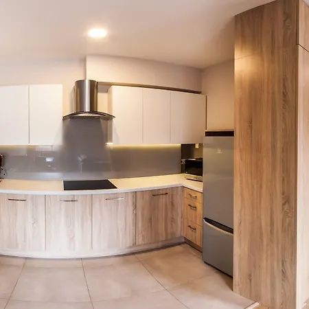 Emaus アパートホテル クラクフ