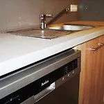 Emaus מלון דירות 3*