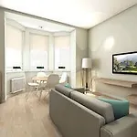 מלון דירות Emaus 3*