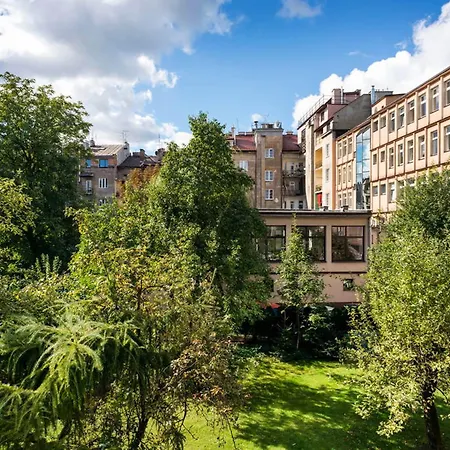 Apartmanhotel Emaus 3*