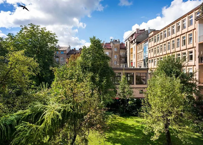 Apartmanhotel Emaus 3*