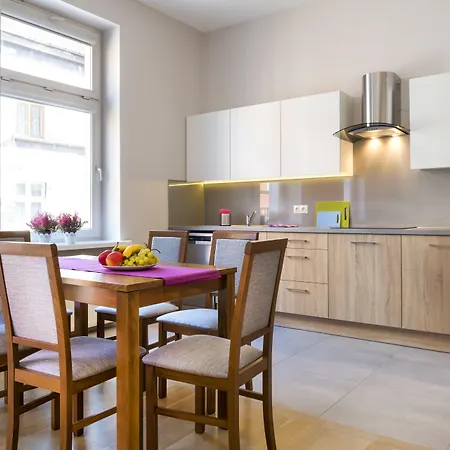 Emaus Hotel apartamentowy Kraków