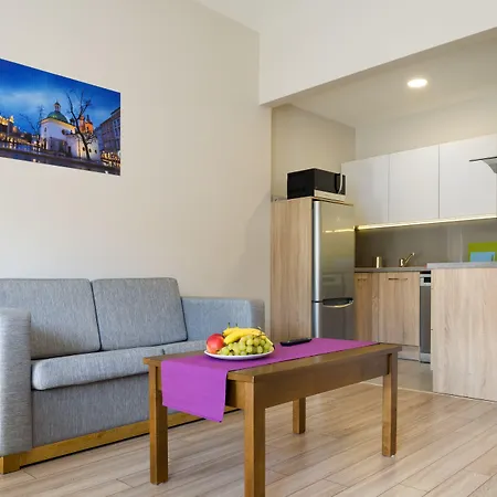 Emaus Hotel apartamentowy 3*